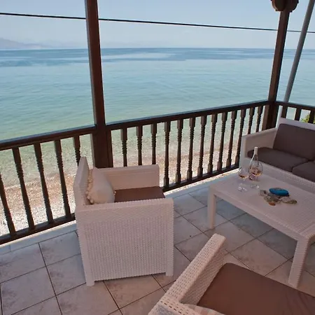 Sunrise Unique Sea View Ferienhaus *